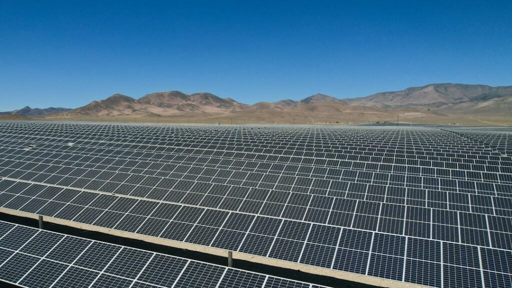 Large solar power plant, ACWA Power EIG partnership