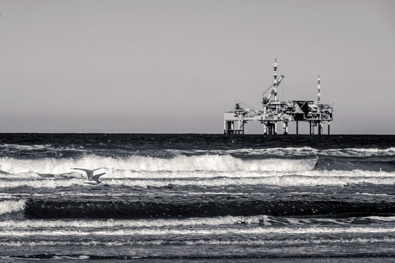 Offshore oil platform – NMDC Energy Aramco contract